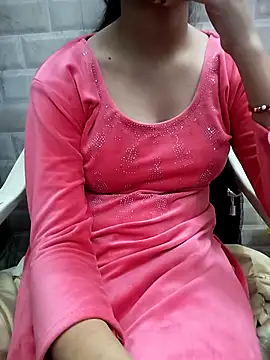 Snapshot of Tanu-00 chatting on 02/27/25, 10:11 Tanu-00 online show from 02/27/25, 10:11