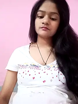 Snapshot of Tanu-00 chatting on 10/13/25, 04:08 Tanu-00 online show from 10/13/25, 04:08