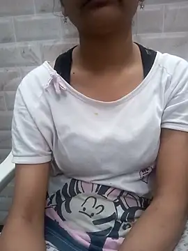 Snapshot of Tanu-00 chatting on 02/24/25, 06:15 Tanu-00 online show from 02/24/25, 06:15