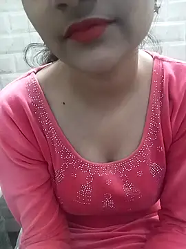 Snapshot of Tanu-00 chatting on 03/02/25, 05:44 Tanu-00 online show from 03/02/25, 05:44