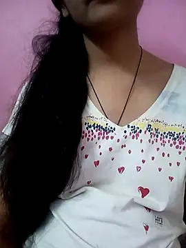 Snapshot of Tanu-00 chatting on 10/04/25, 04:08 Tanu-00 online show from 10/04/25, 04:08