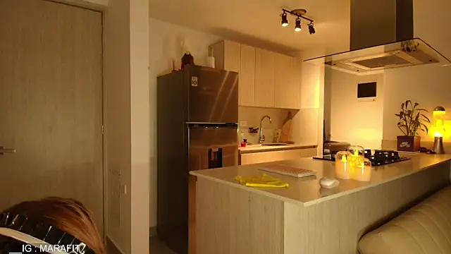 Mara Santoro online show from 12/14/25, 11:10