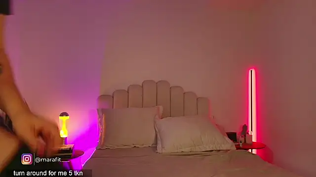 Snapshot of Mara_Santoro chatting on 03/02/26, 01:06 Mara Santoro online show from 03/02/26, 01:06