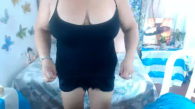 Snapshot of Sweeetnaughty chatting on 11/20/25, 02:07 Sweeetnaughty online show from 11/20/25, 02:07