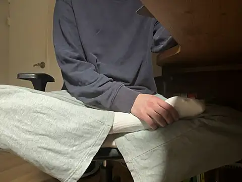 Snapshot of Phil_6677 chatting on 03/06/26, 03:07 Phil 6677 online show from 03/06/26, 03:07