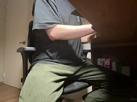 Snapshot of Phil_6677 chatting on 03/05/26, 03:08 Phil 6677 online show from 03/05/26, 03:08