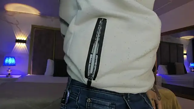 Snapshot of kaletattoo chatting on 01/13/26, 11:25 kaletattoo online show from 01/13/26, 11:25