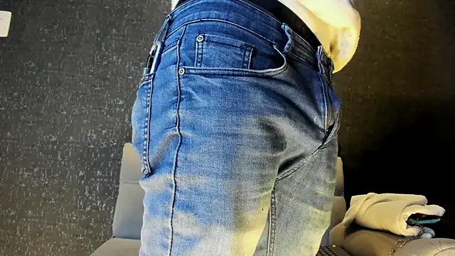 Snapshot of kaletattoo chatting on 01/14/26, 11:03 kaletattoo online show from 01/14/26, 11:03