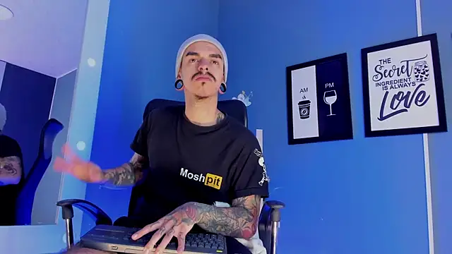 Snapshot of kaletattoo chatting on 02/24/26, 11:00 kaletattoo online show from 02/24/26, 11:00