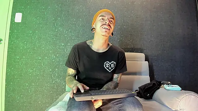 kaletattoo online show from 11/13/25, 11:03