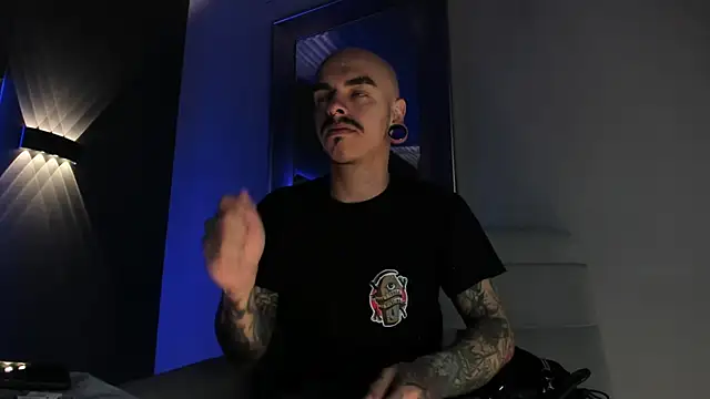 Snapshot of kaletattoo chatting on 02/28/26, 11:21 kaletattoo online show from 02/28/26, 11:21