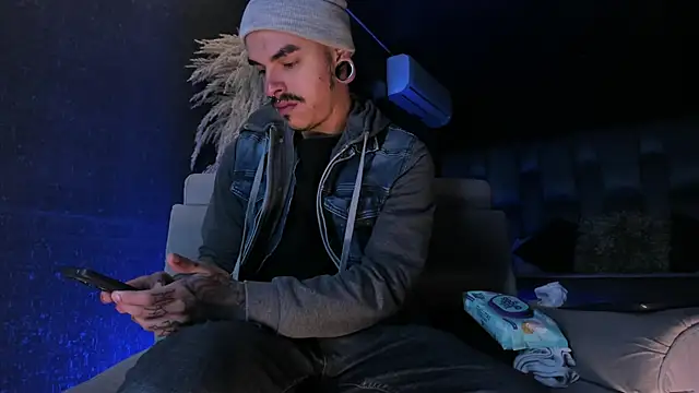 Snapshot of kaletattoo chatting on 02/20/26, 11:12 kaletattoo online show from 02/20/26, 11:12