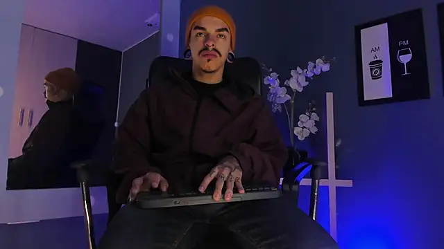 Snapshot of kaletattoo chatting on 02/17/26, 11:07 kaletattoo online show from 02/17/26, 11:07