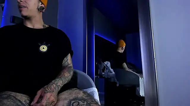 Snapshot of kaletattoo chatting on 03/13/25, 05:22 kaletattoo online show from 03/13/25, 05:22