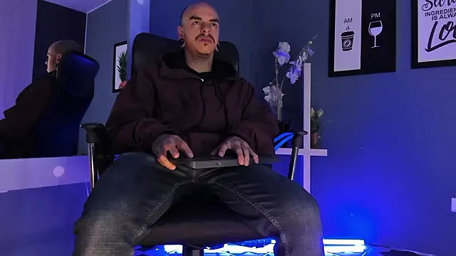 Snapshot of kaletattoo chatting on 02/02/26, 11:09 kaletattoo online show from 02/02/26, 11:09