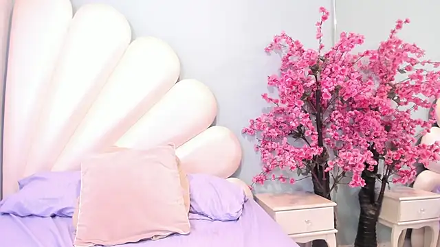 Snapshot of Joy_Firestone chatting on 02/03/25, 10:43 Joy Firestone online show from 02/03/25, 10:43