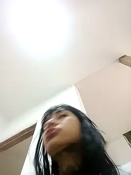 esmeralda06 online show from 12/18/25, 03:05