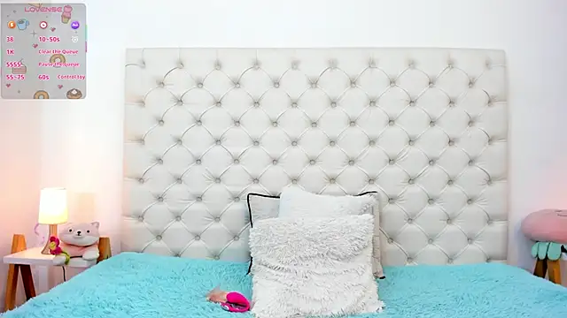 esmeralda06 online show from 12/22/25, 01:33