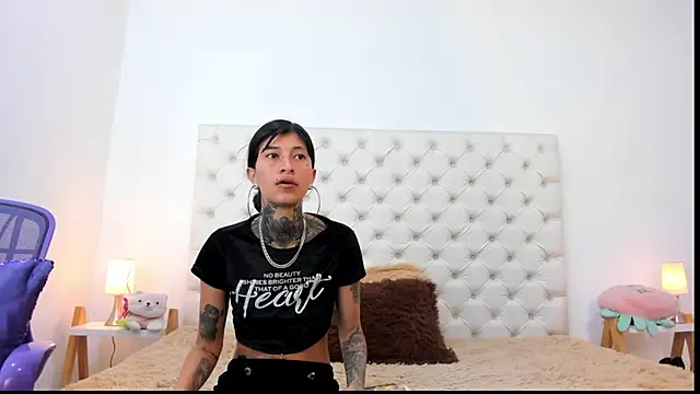 esmeralda06 online show from 04/09/26, 01:50