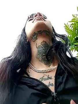 esmeralda06 online show from 10/31/25, 02:02