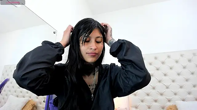 esmeralda06 online show from 07/06/26, 03:03