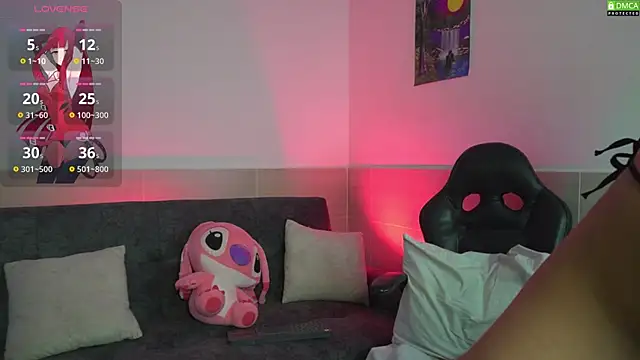 Snapshot of Ximena__1 chatting on 10/12/25, 04:03 Ximena 1 online show from 10/12/25, 04:03