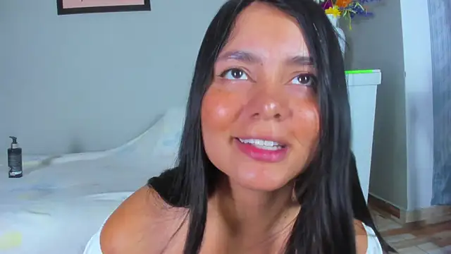 evaa greey online show from 11/09/25, 08:13