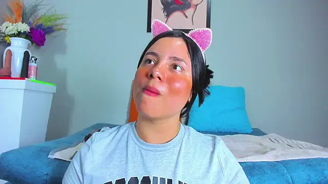 evaa greey online show from 09/24/25, 08:04