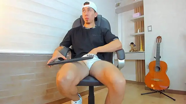 Tombarden online show from 09/22/25, 07:09