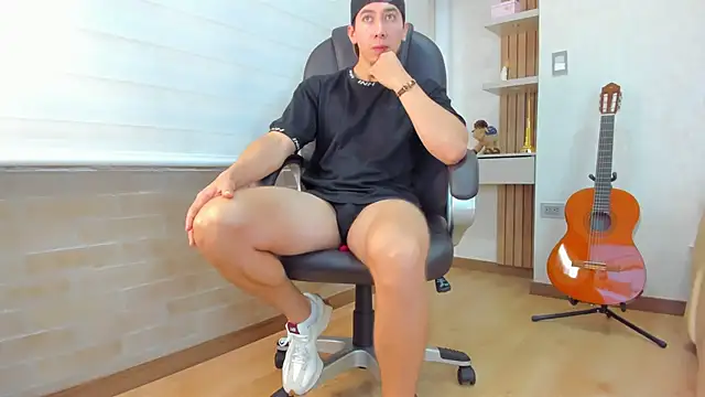 Tombarden online show from 11/24/25, 07:14