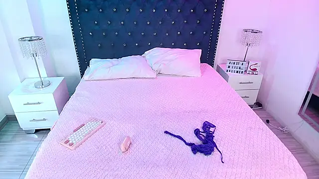 Milu ballmer online show from 10/15/25, 06:38