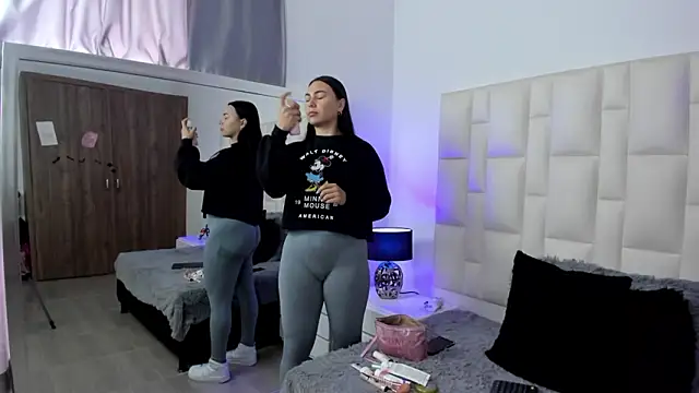 Ariana rouse online show from 02/19/26, 04:37