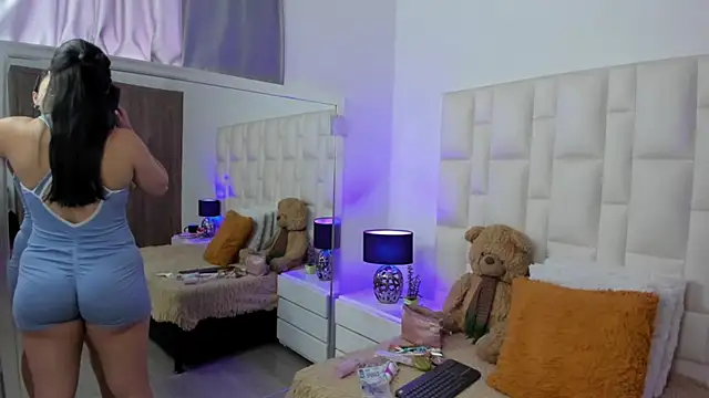 Ariana rouse online show from 03/21/26, 04:33