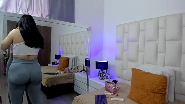 Ariana rouse online show from 03/07/26, 04:23