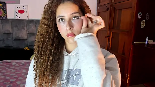 Isangel  online show from 11/20/25, 05:08