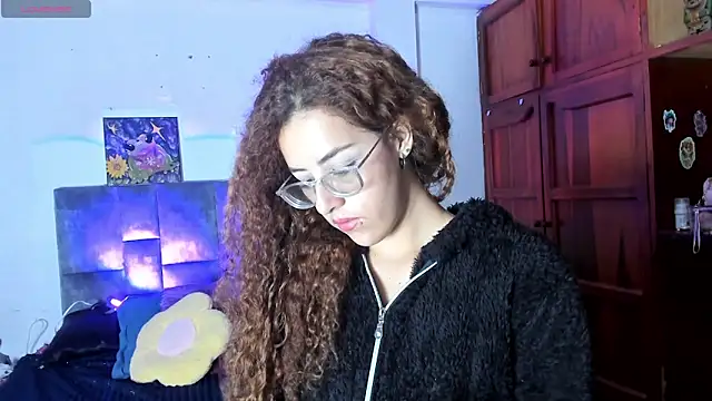 Isangel  online show from 11/07/25, 03:11