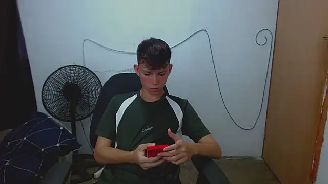 Alexxx lov online show from 04/10/26, 12:23