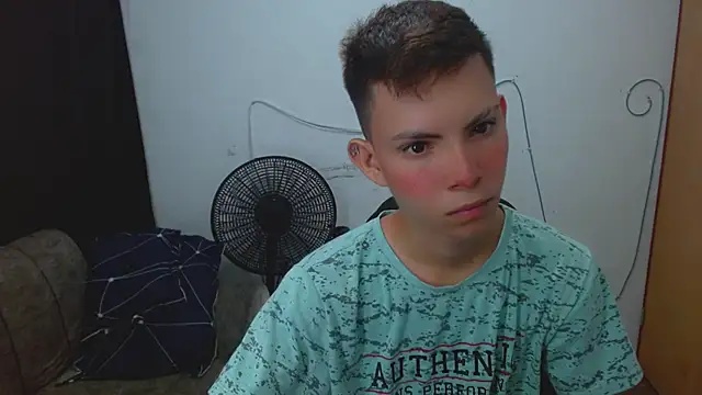 Alexxx lov online show from 04/15/26, 12:53