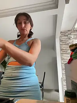 Snapshot of vicky__skinny_1 chatting on 02/20/25, 02:35 vicky skinny 1 online show from 02/20/25, 02:35