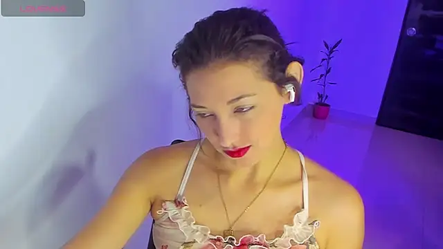 Snapshot of vicky__skinny_1 chatting on 03/13/25, 01:50 vicky skinny 1 online show from 03/13/25, 01:50