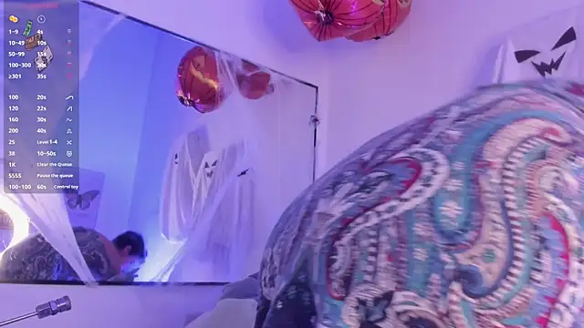 Snapshot of AnaChernova chatting on 10/26/25, 10:59 AnaChernova online show from 10/26/25, 10:59