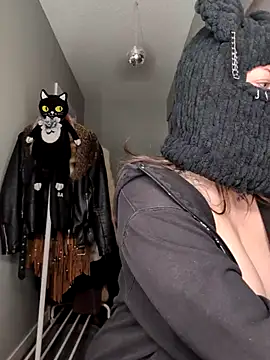 goblingirl888 online show from 10/30/25, 06:12