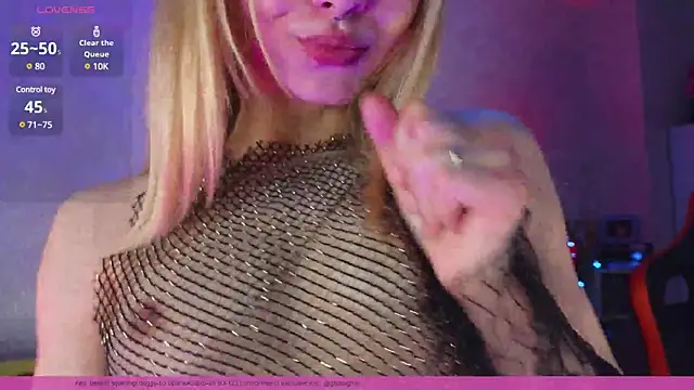 Snapshot of deathmistress chatting on 03/22/25, 06:43 deathmistress online show from 03/22/25, 06:43