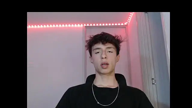 Snapshot of Juanmres chatting on 10/26/25, 12:22 Juanmres online show from 10/26/25, 12:22