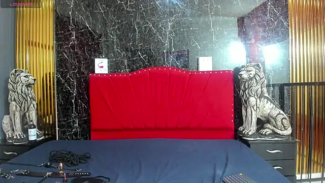 Snapshot of _nicolesweet chatting on 11/19/25, 07:36 nicolesweet online show from 11/19/25, 07:36