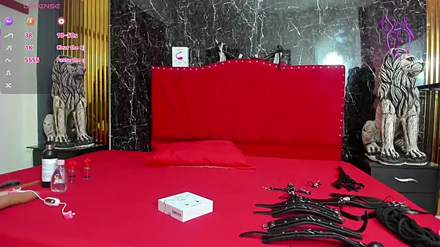 Snapshot of _nicolesweet chatting on 09/25/25, 07:31 nicolesweet online show from 09/25/25, 07:31