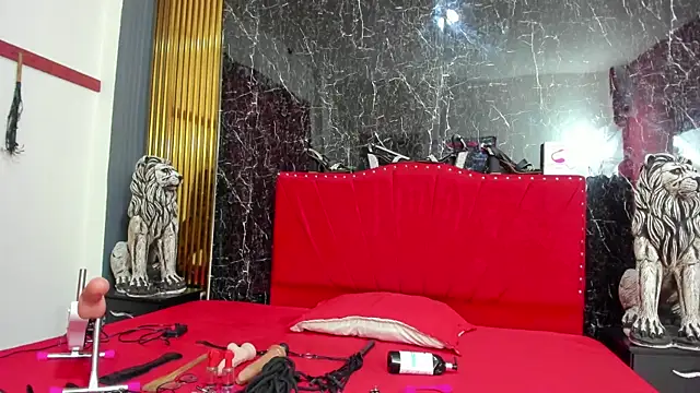 Snapshot of _nicolesweet chatting on 10/05/25, 07:48 nicolesweet online show from 10/05/25, 07:48