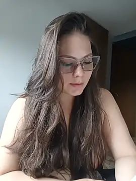 Vale Saenzz online show from 07/16/26, 08:50