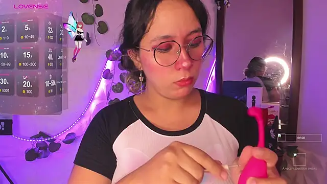 Ludovica6669 online show from 11/14/25, 09:40