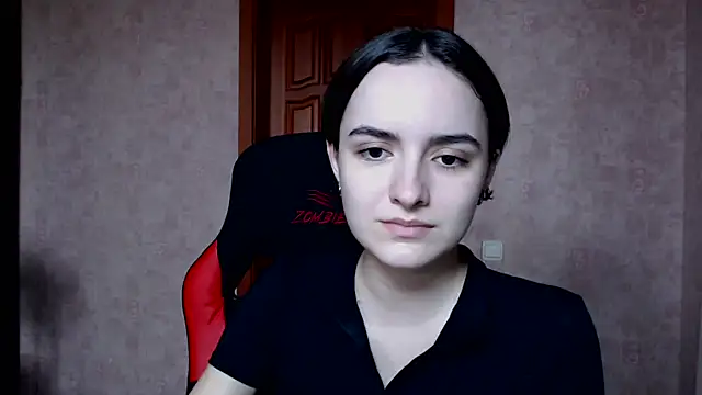 Snapshot of AmelieBanshee chatting on 10/27/25, 10:49 AmelieBanshee online show from 10/27/25, 10:49